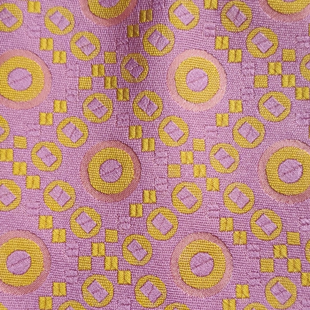 Vintage Wembley Necktie - Picture 3 of 5